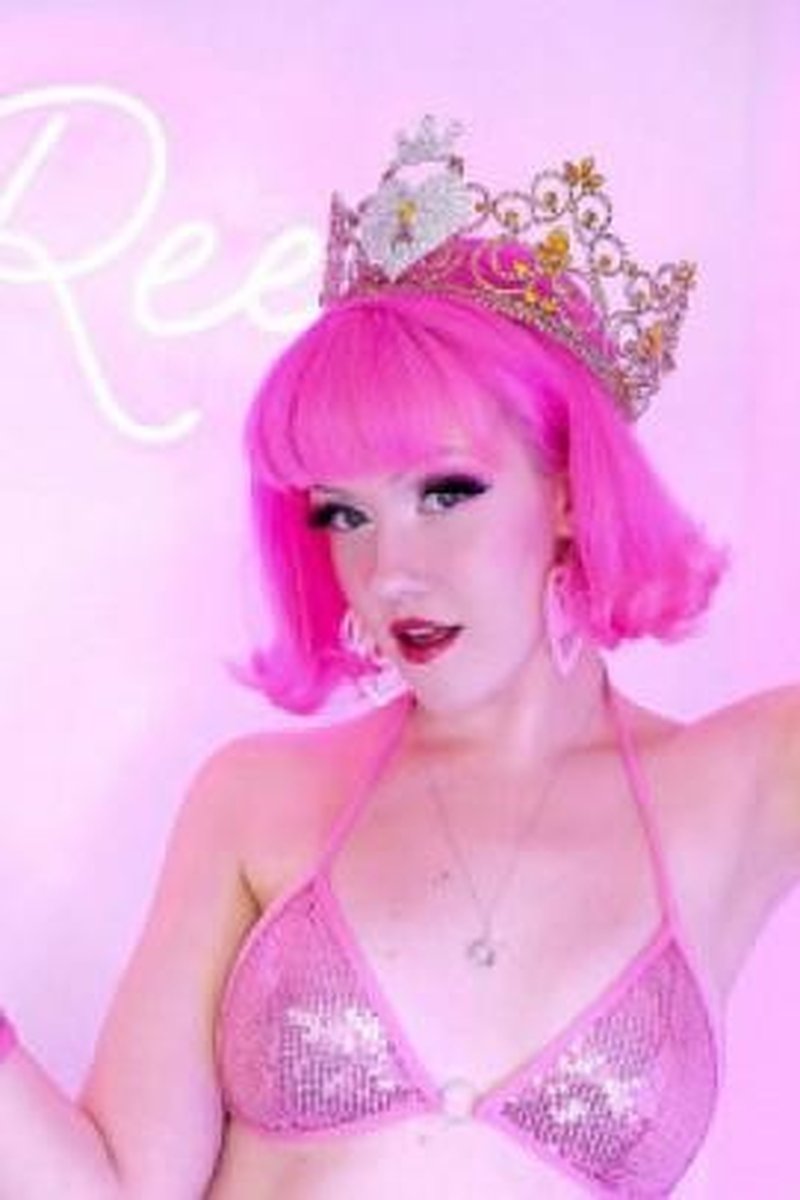 Pride - Screenshot 1 of 4 - Spookyszn