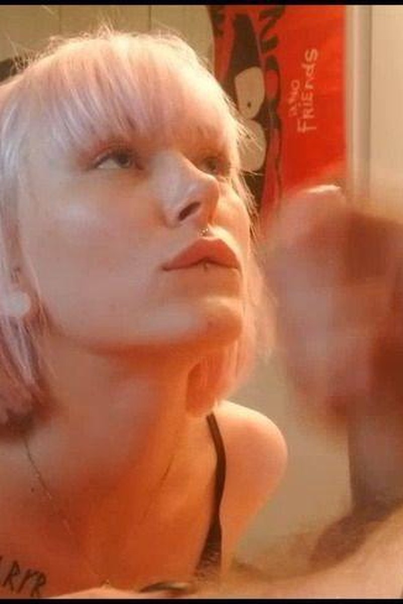 Facial - Screenshot 1 of 4 - Blowjob