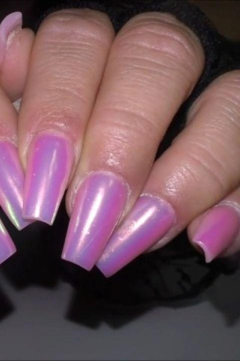 Fingernail Teasing - Screenshot 1 of 4 - Fake Nails