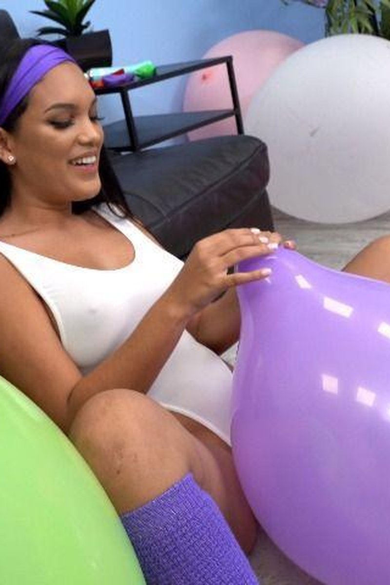 Alina Belle B2P In 80s Leotard 4k - Screenshot 1 of 4 - All Sex