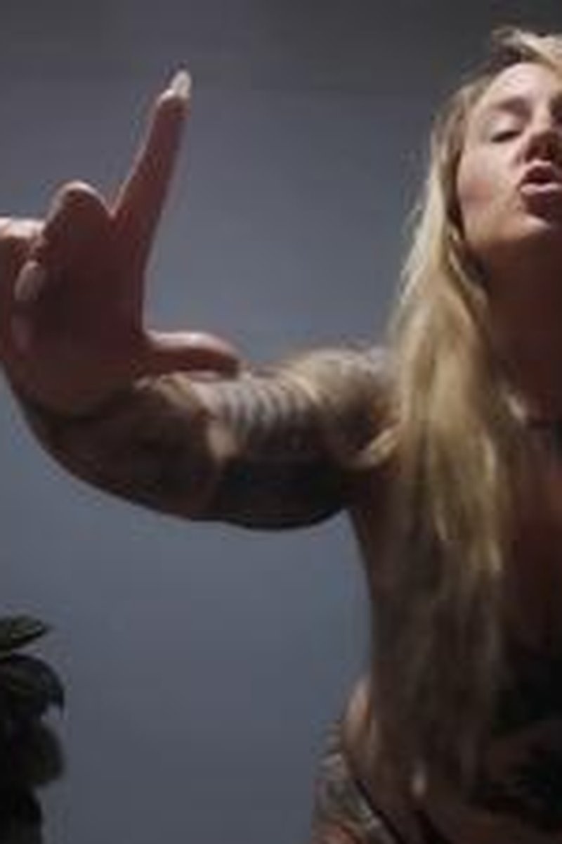 Tiny Gooner - Screenshot 1 of 4 - Blonde Hair (Female)
