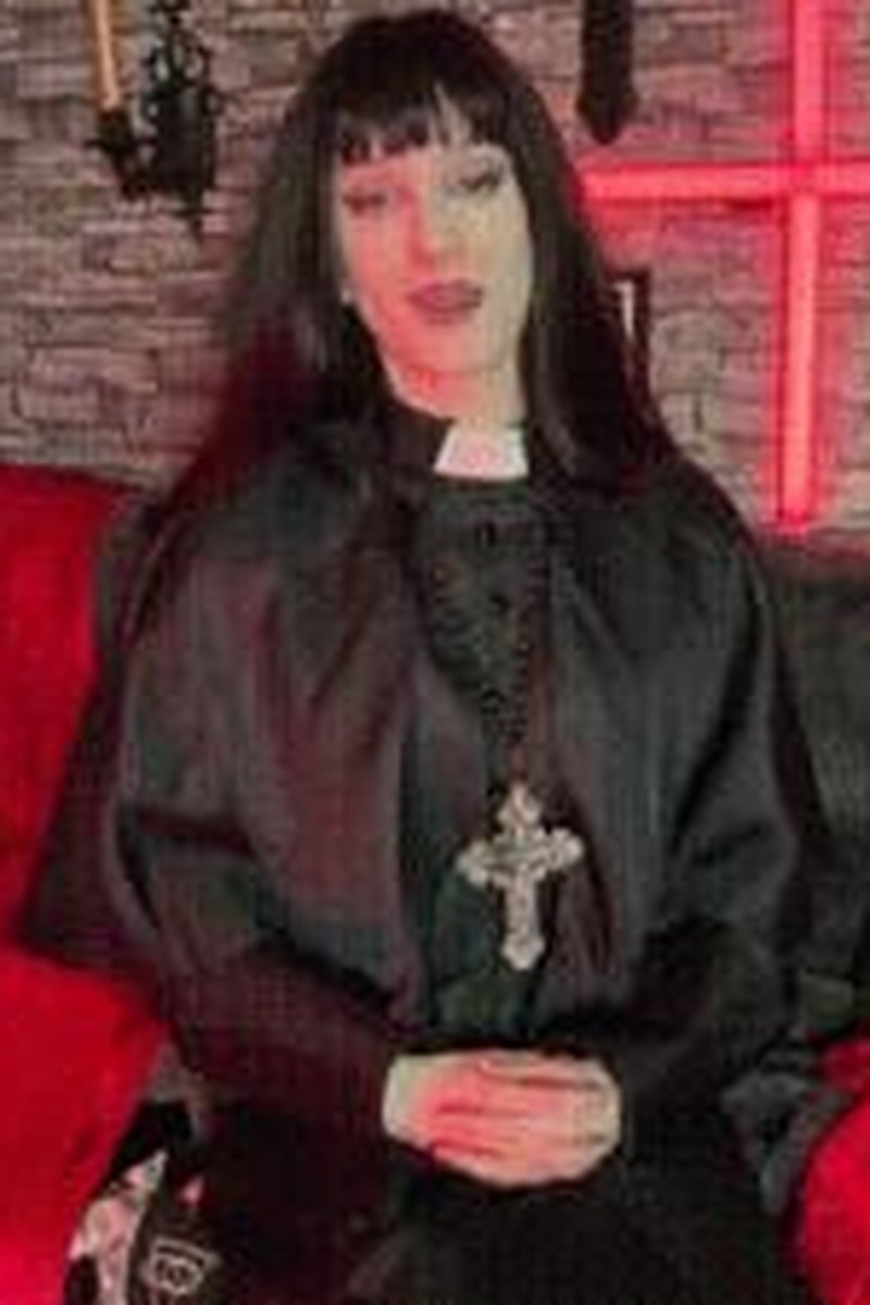 Confessional - Screenshot 1 of 4 - Broken