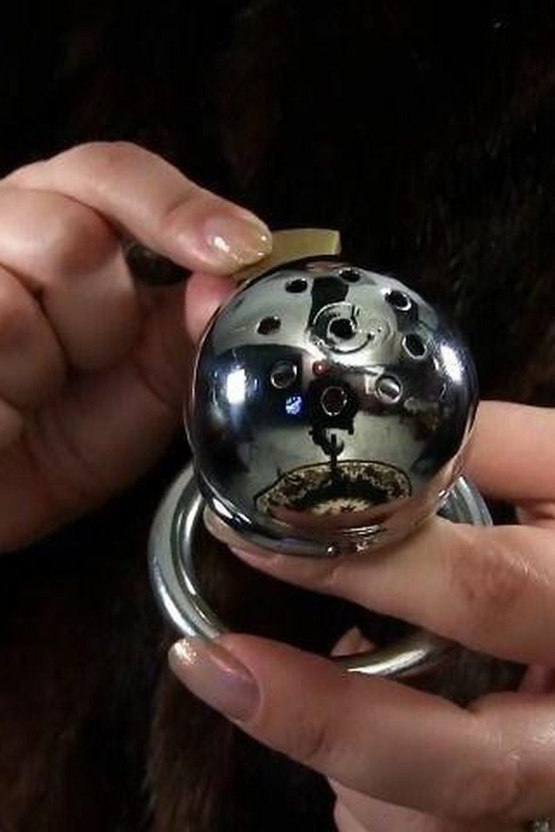 Locked Forever - Screenshot 1 of 4 - Cuckolding