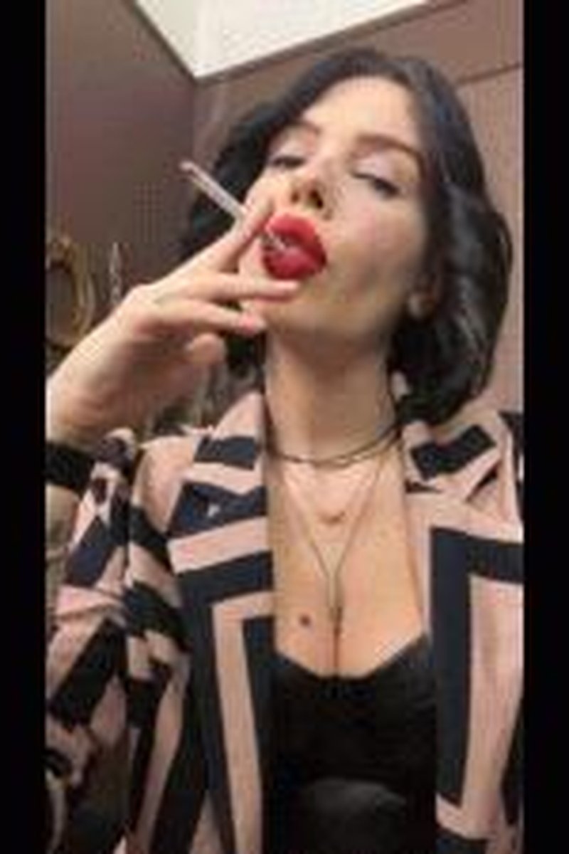 A Simple Cigarette - Screenshot 1 of 4 - Big Tits