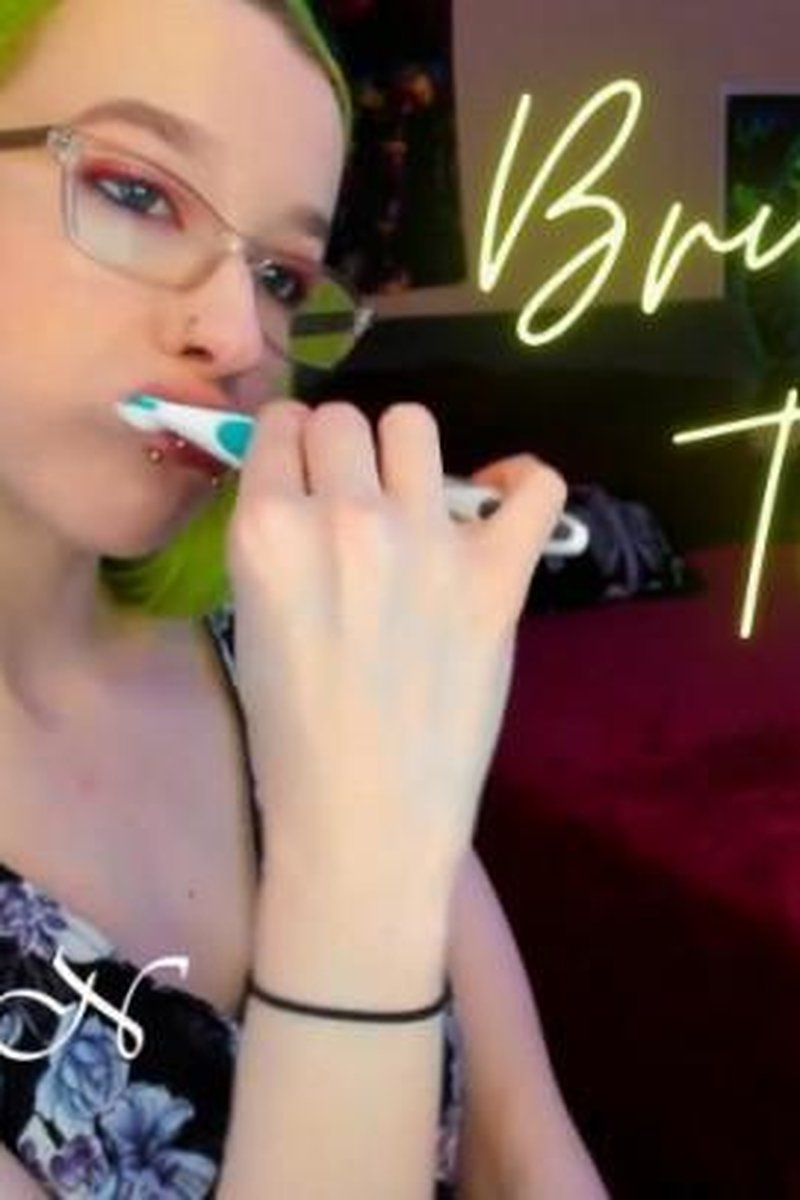 Teeth Brushing ASMR - Screenshot 1 of 4 - Fetish