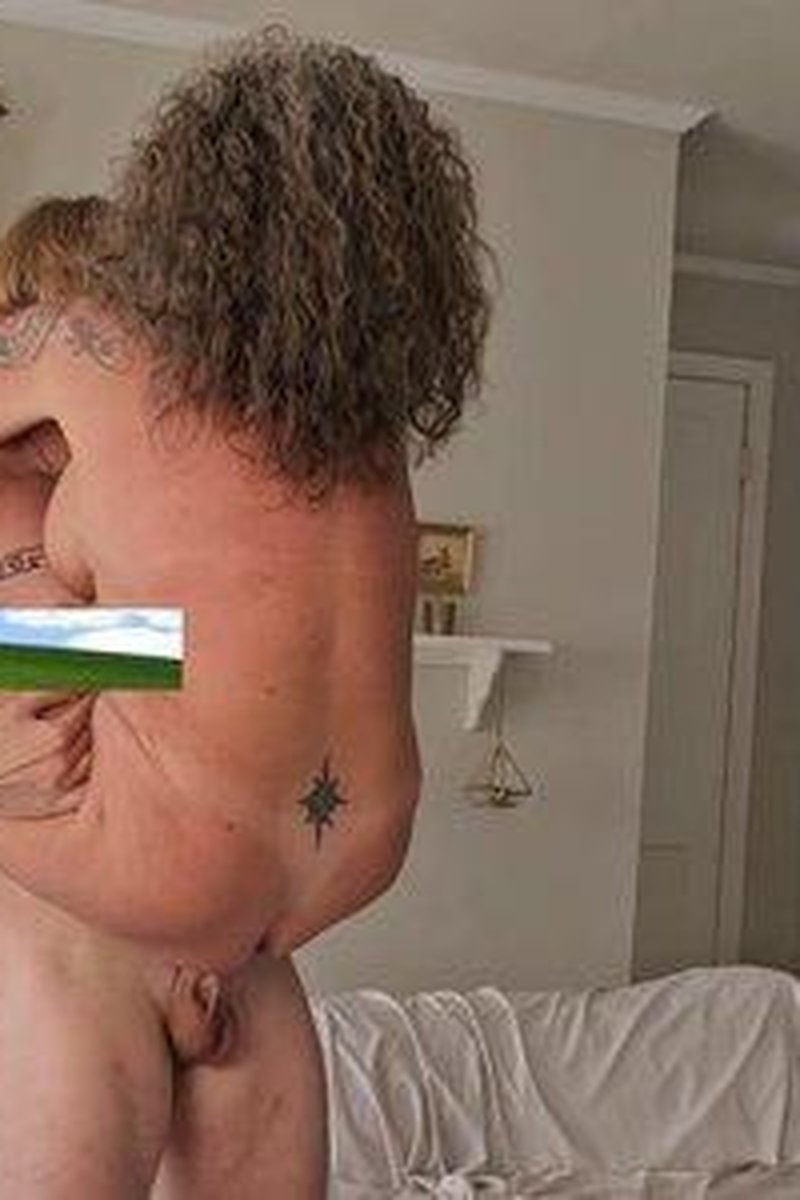 Me Second Video With Hot Gilf- Jonna Raizey - Screenshot 1 of 4 - Amateur