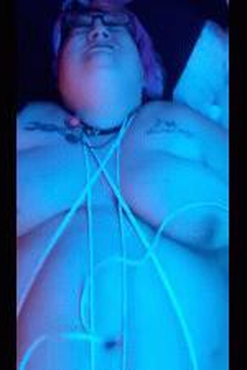 Multiple Orgasm Hitachi - Screenshot 1 of 4 - BDSM