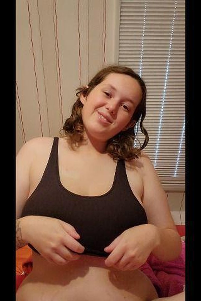 Titty Drop And Play - Screenshot 1 of 4 - Big Tits