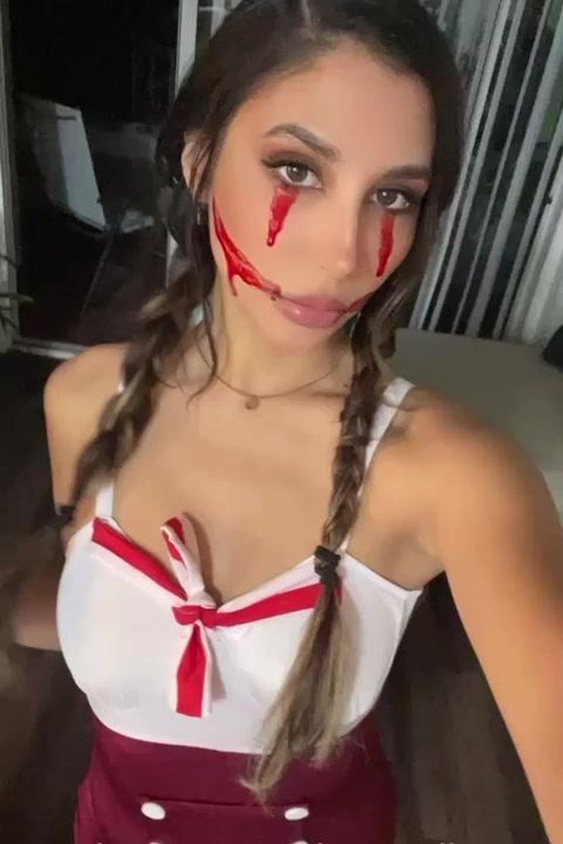 What Should I Dress Up As This Year? - Screenshot 1 of 4 - Gianna Dior