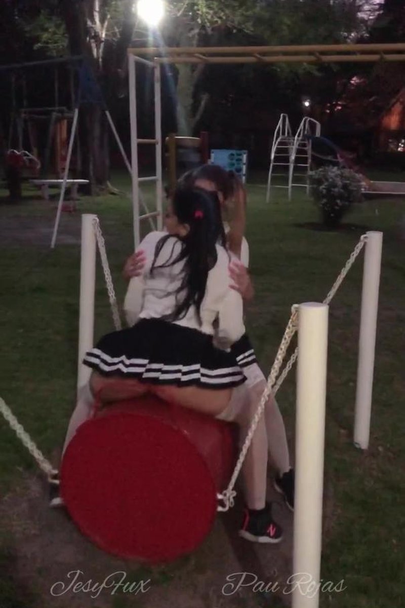 Dos Bebitas Jugando - Screenshot 1 of 4 - Jesy Fux