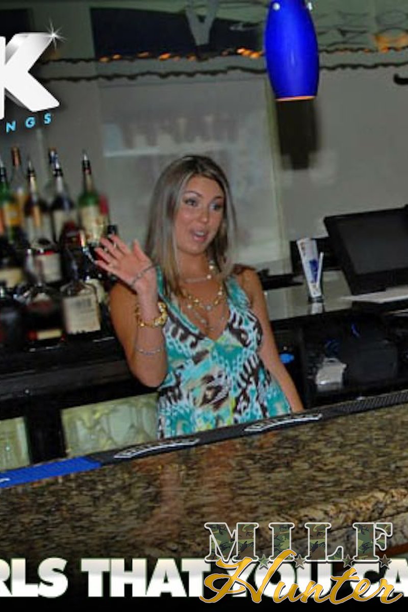 Bar Babe - Screenshot 1 of 4 - All Sex