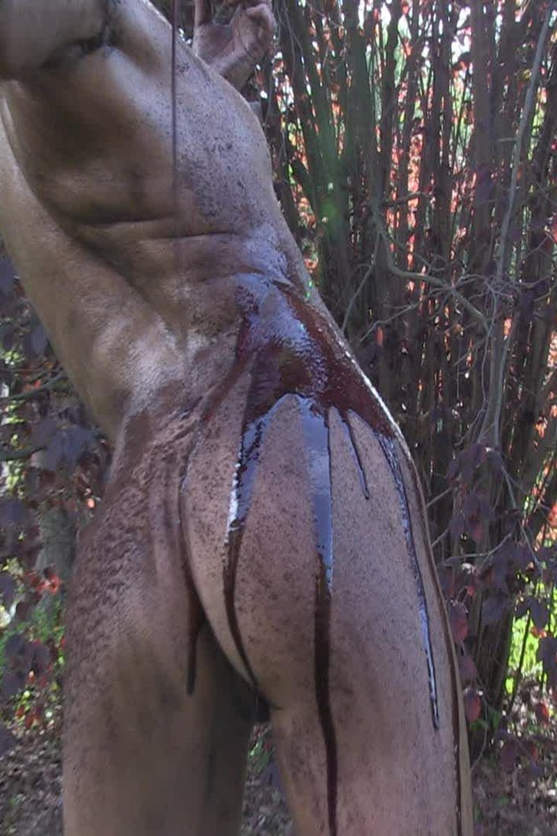 Dirty Bitch - Screenshot 1 of 4 - Ass Worship