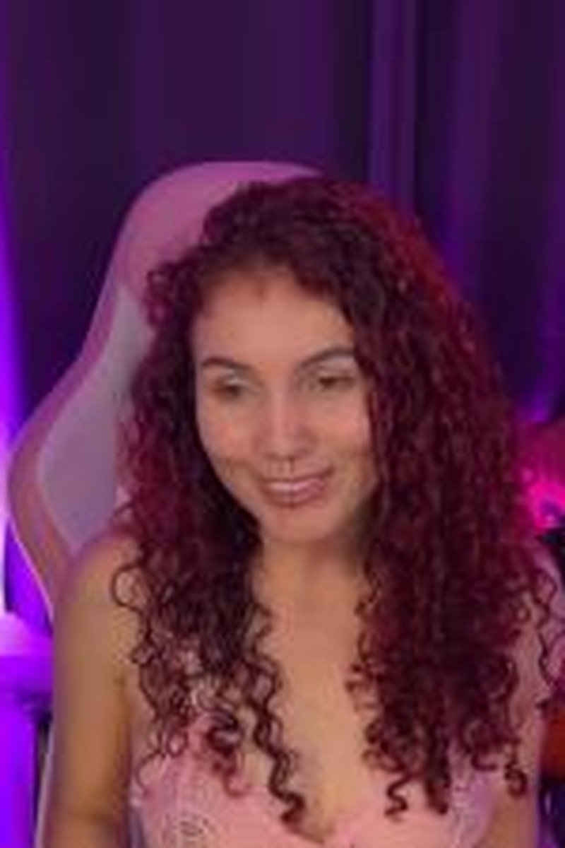 Vore Tiny Man - Screenshot 1 of 4 - Belly Fetish