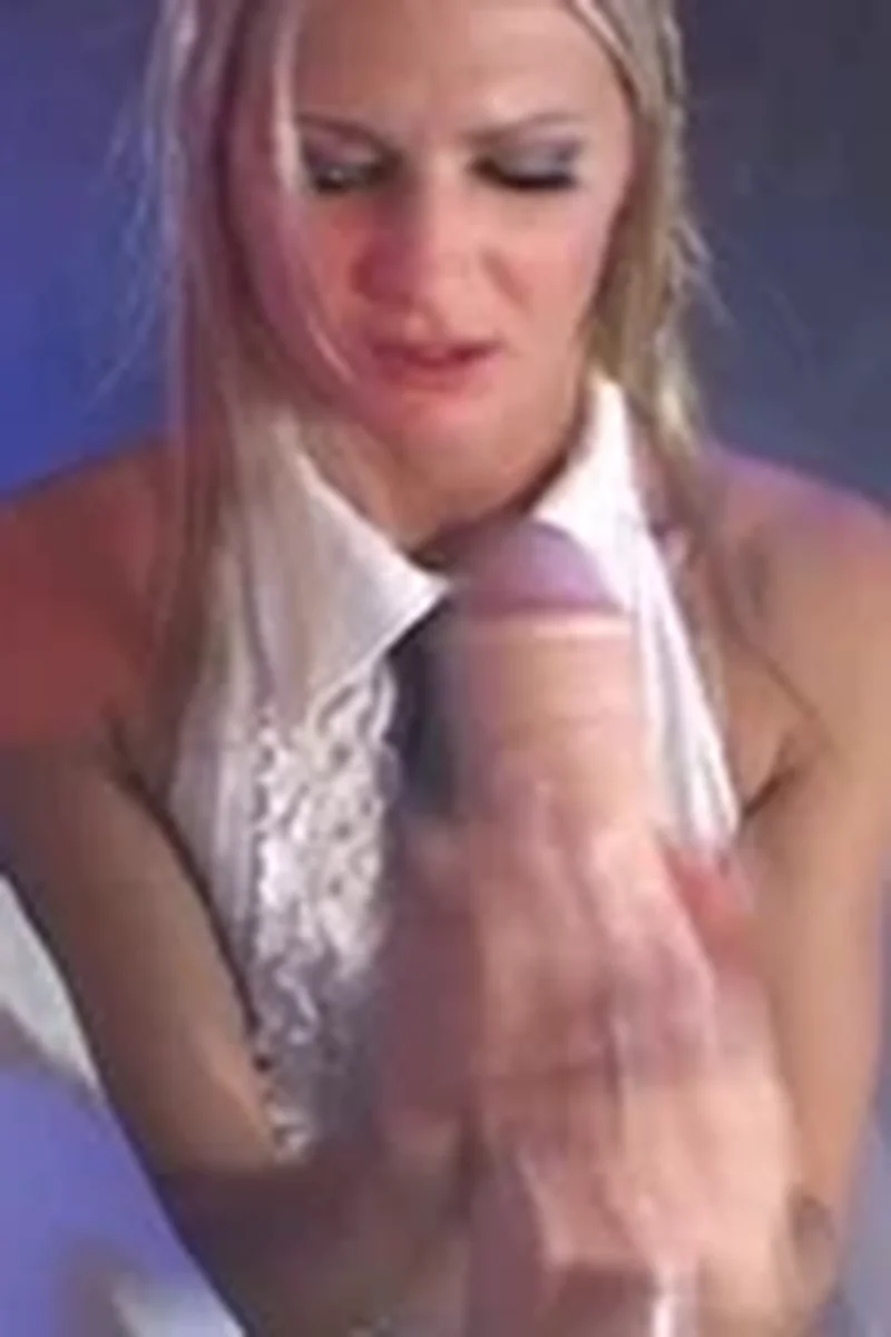 Ashley2 - Screenshot 1 of 4 - Teen (18-22)