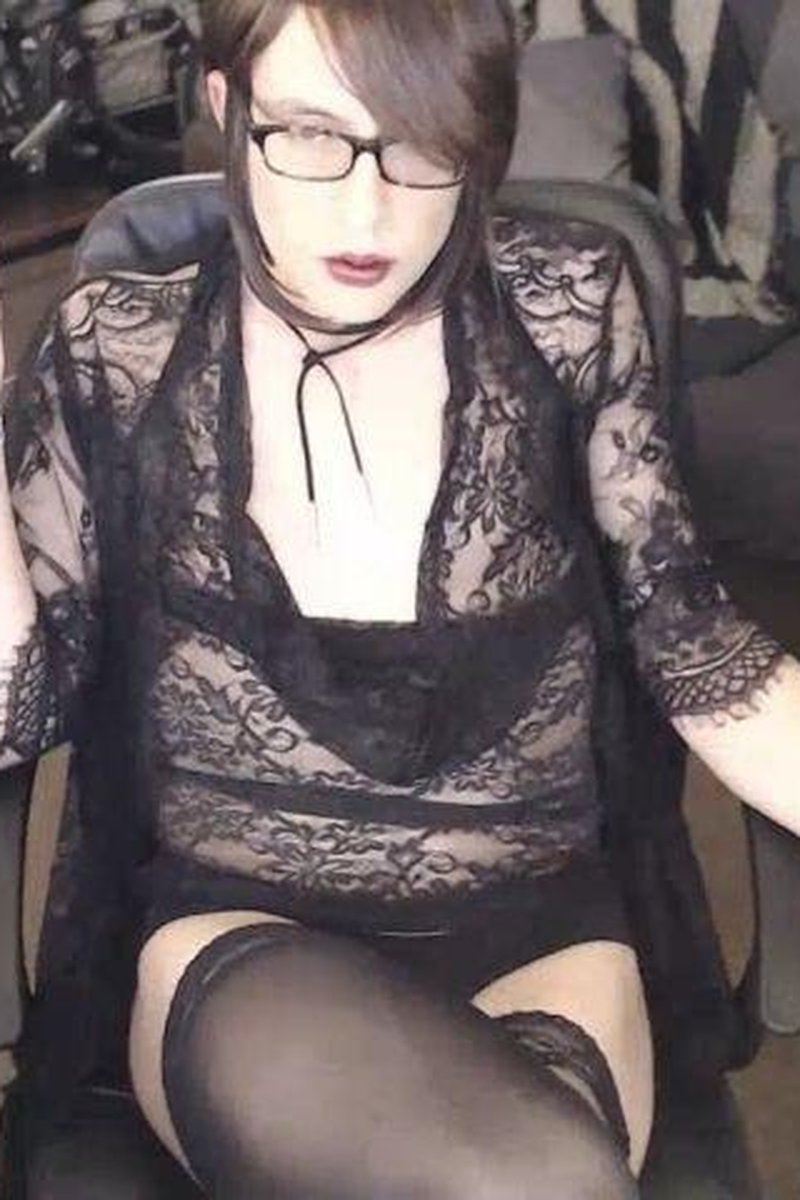 A Private Show - Screenshot 1 of 4 - Cum Play