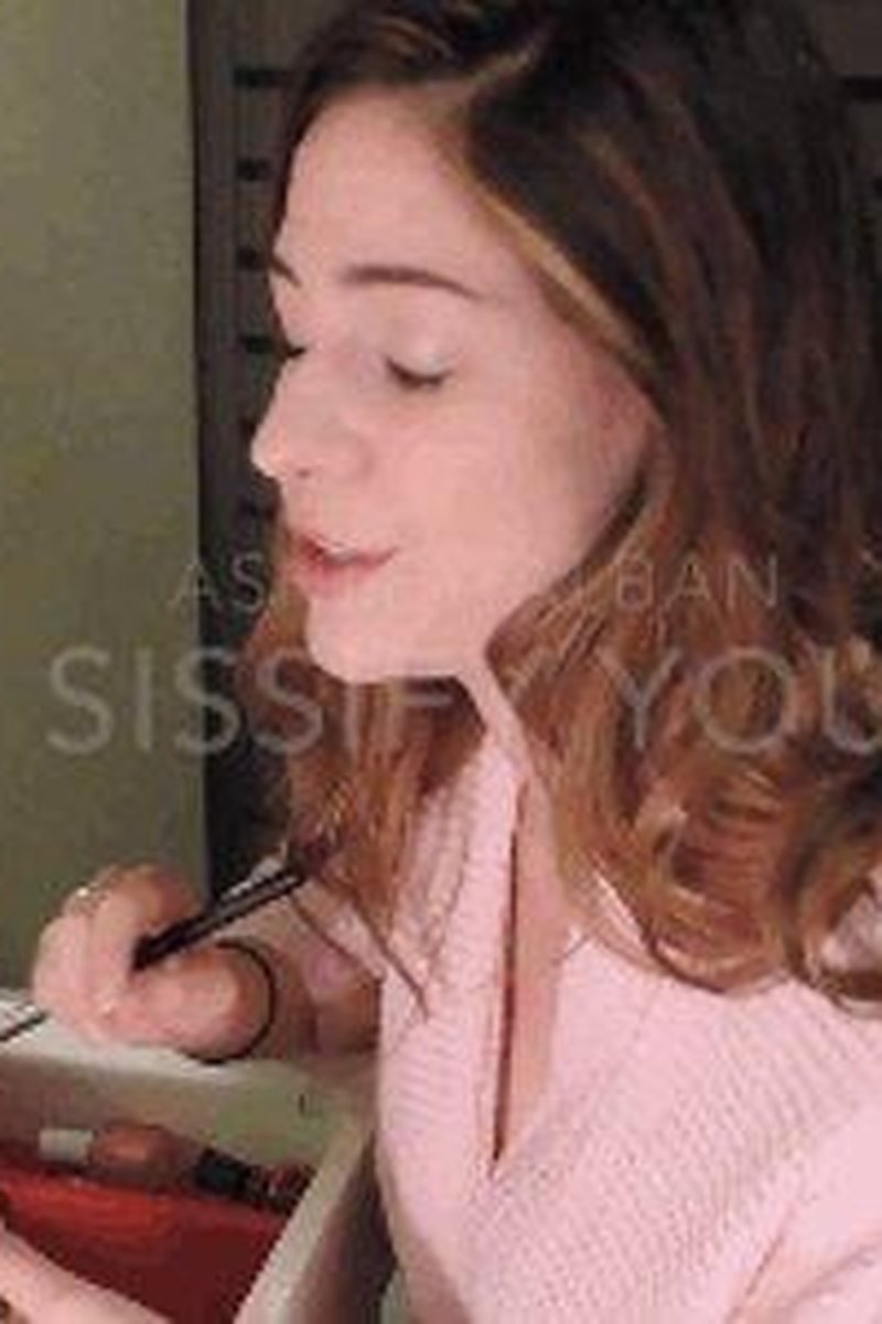 Sissify You - Screenshot 1 of 4 - Ashley Alban