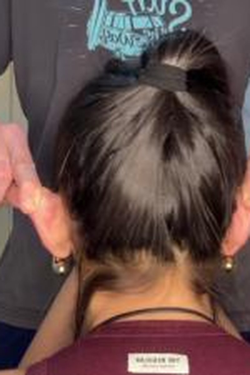 A Pull On The Ears Behind - Screenshot 1 of 4 - Ear Fetish