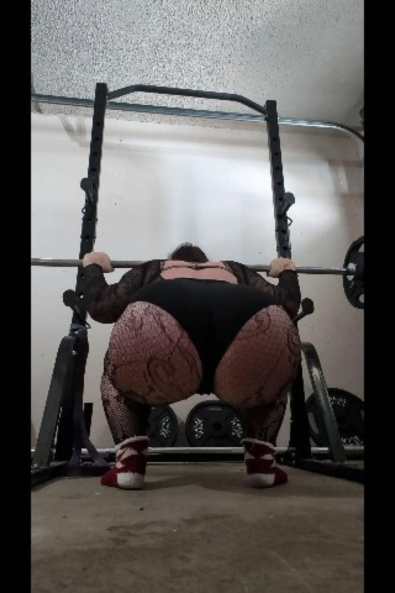 Some Gym Time - Screenshot 1 of 4 - Ass Fetish