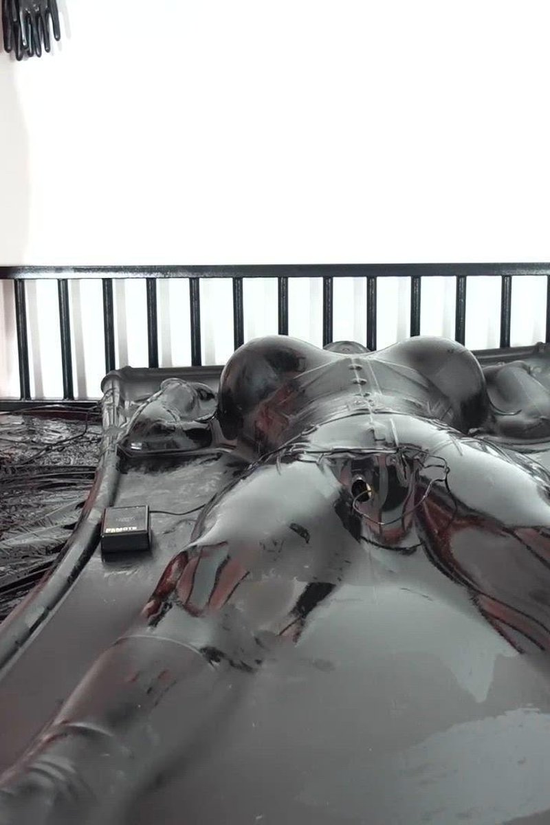 Vacbed Session - Screenshot 1 of 4 - Latex