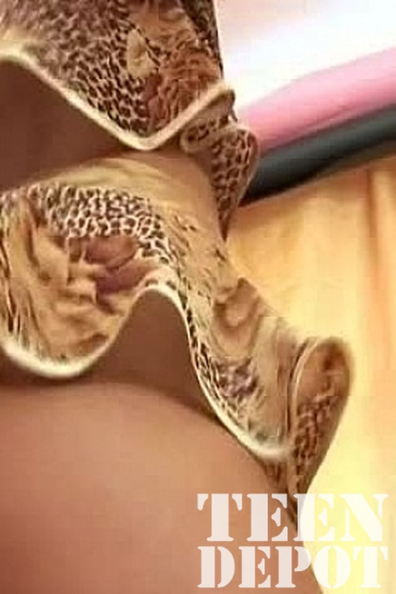 Yulia - Screenshot 1 of 4 - Teen (18-22)