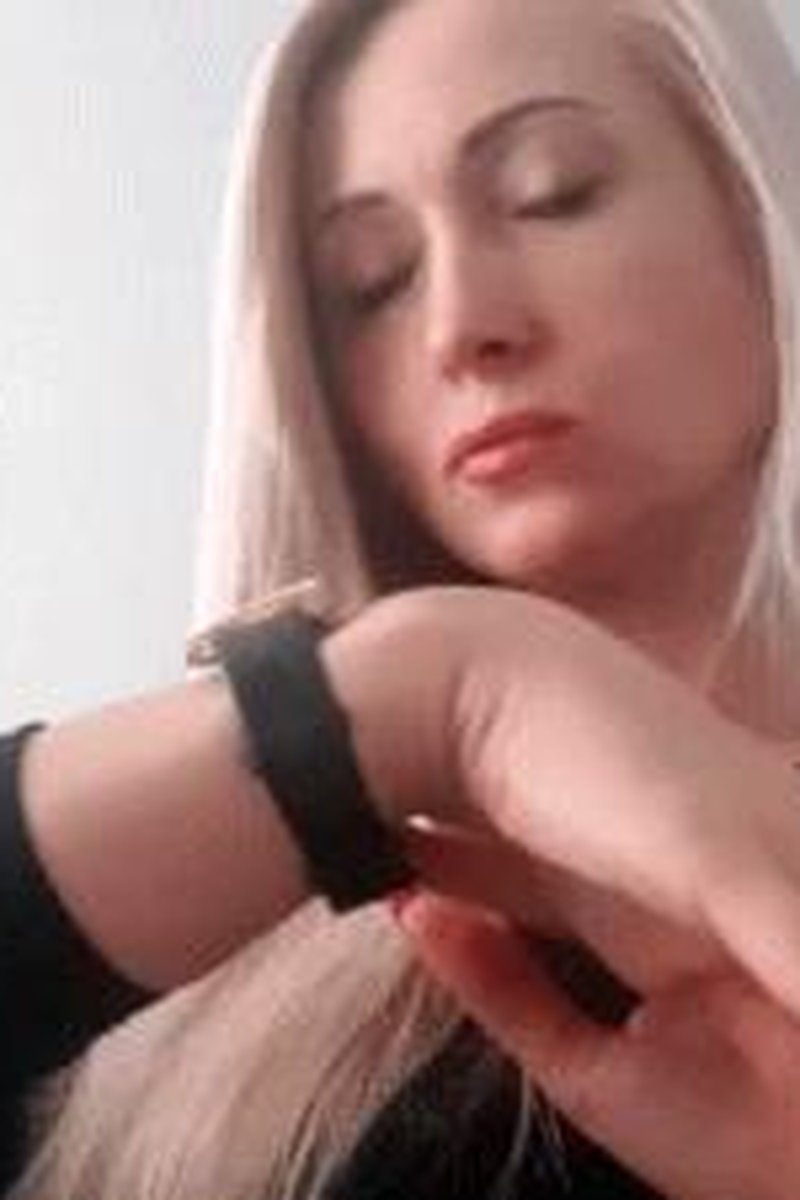 Break Time With Me - Screenshot 1 of 4 - Bitch