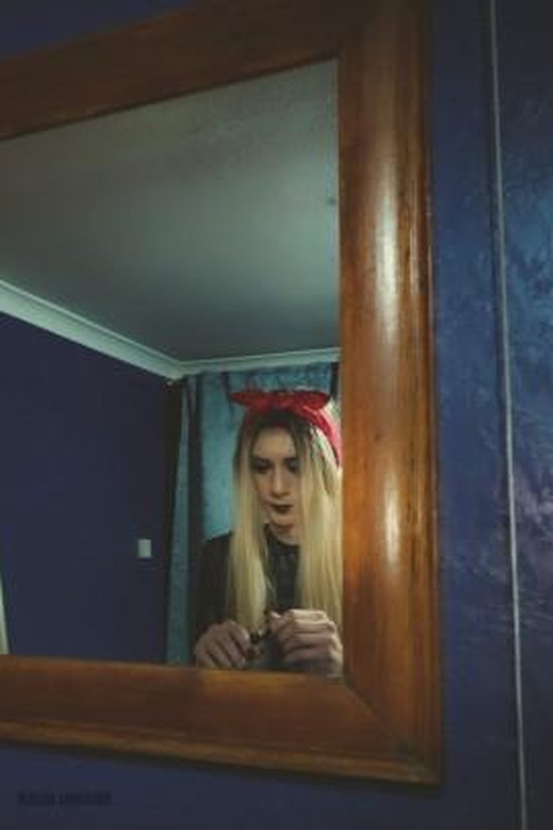 Just A Normal Evening - Screenshot 1 of 4 - Transgender