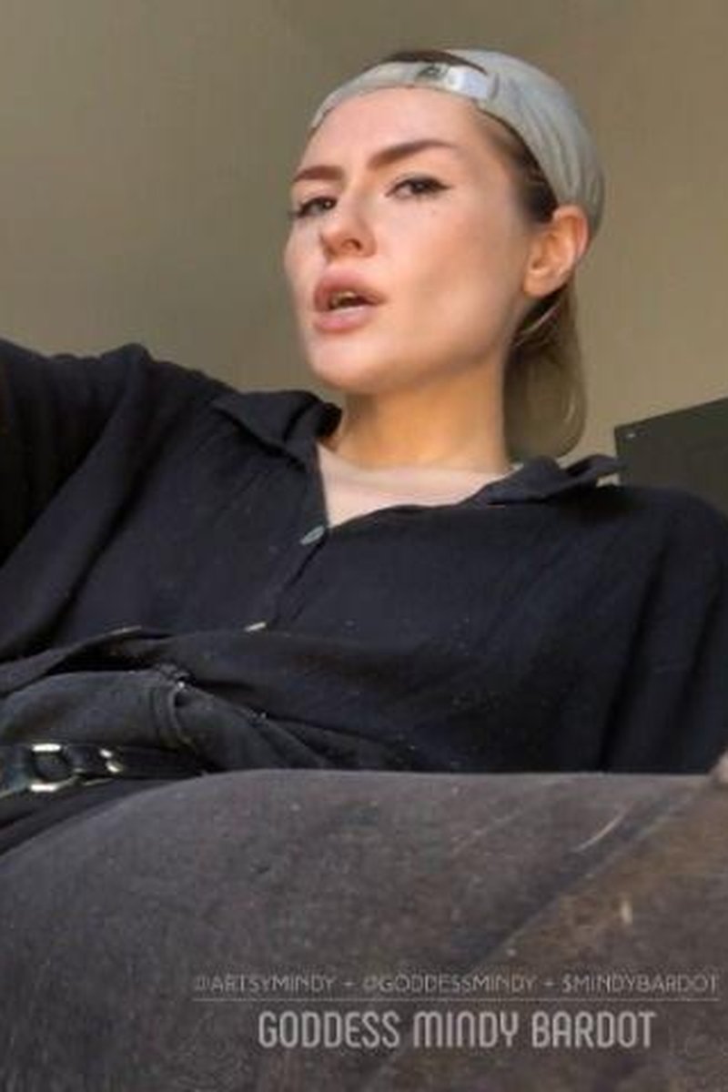 Fulfil Your Craving For Cock With Master - Screenshot 1 of 4 - Bisexual