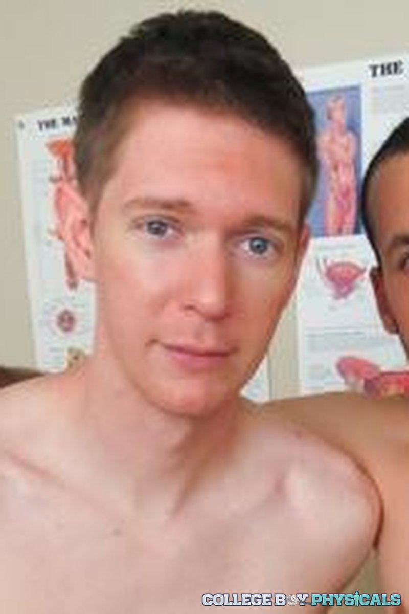 Derek - Screenshot 1 of 4 - Gay