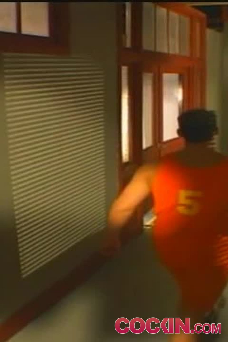 The Coach 2 - Screenshot 1 of 4 - Gay