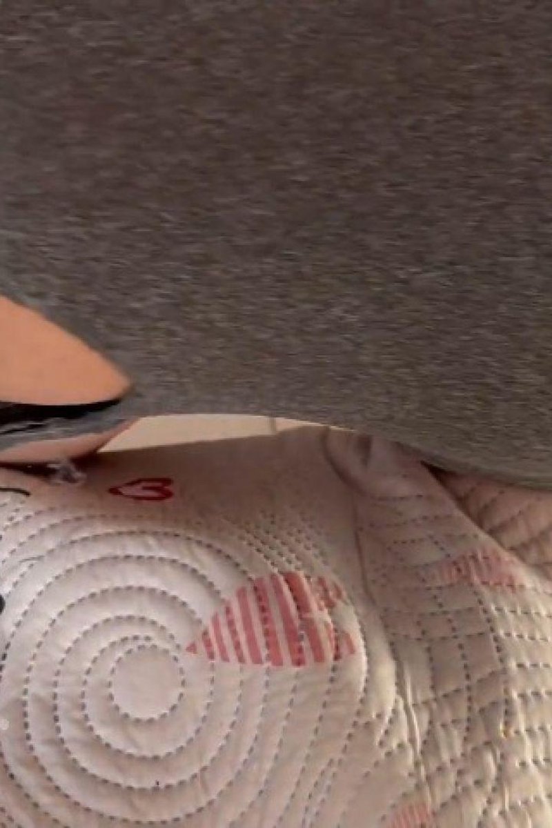 Ripped Pants - Screenshot 1 of 4 - Creampie