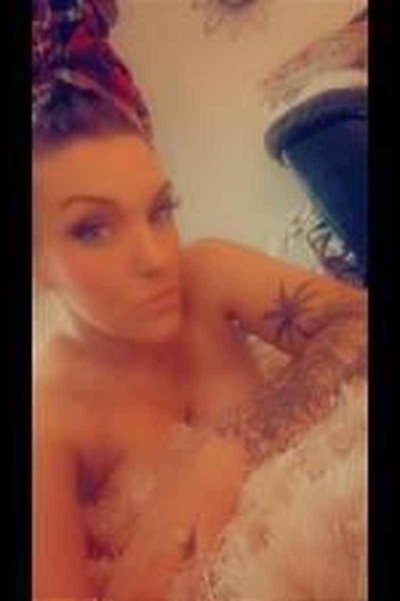 Big Fake Tits - Screenshot 1 of 4 - Fake Boobs