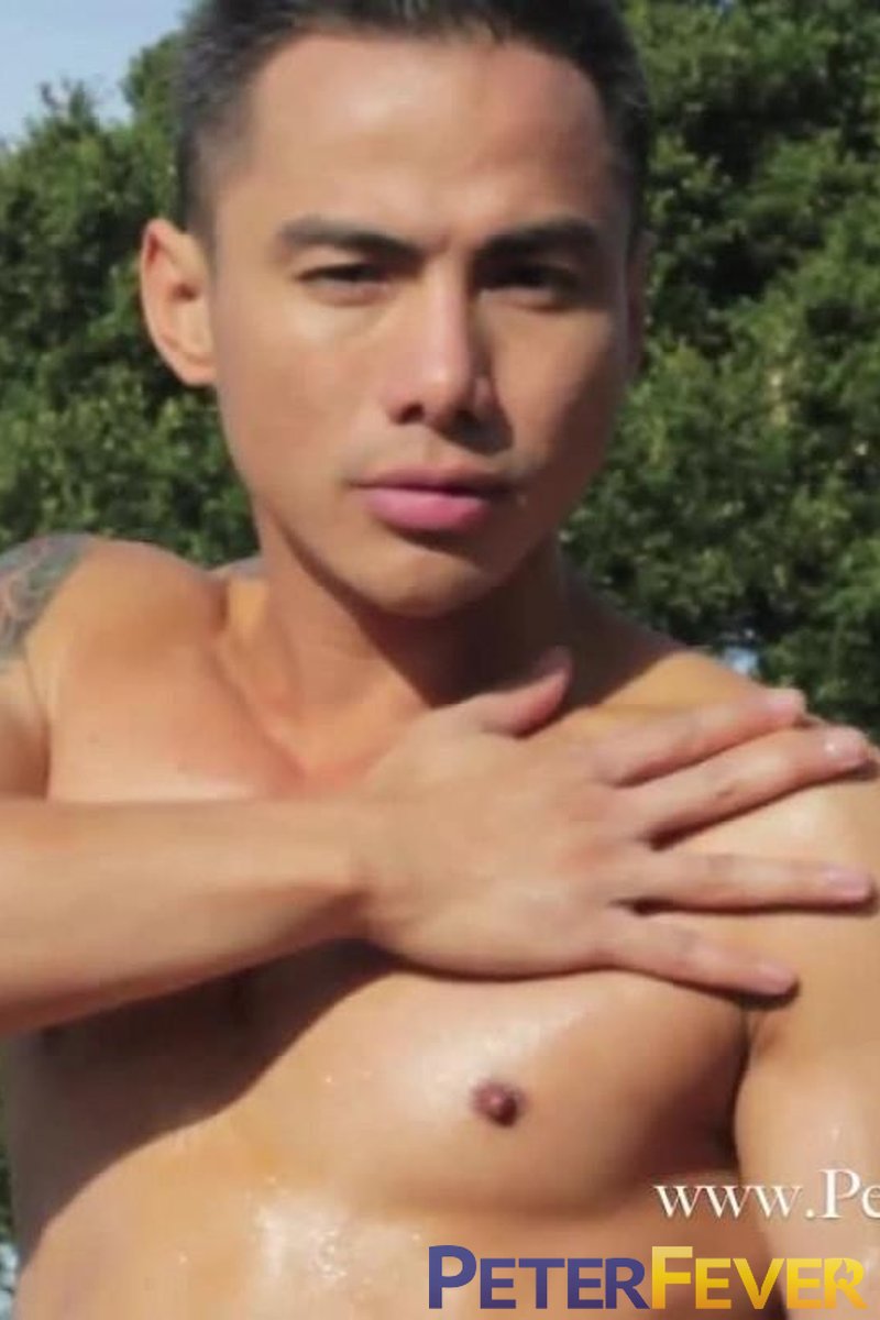 Jethro Sunbathing - Screenshot 1 of 4 - Asian
