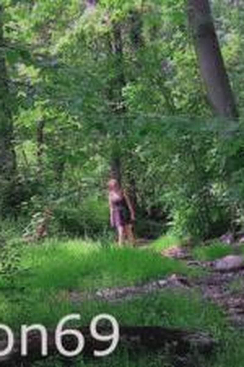 Nature Calls - Screenshot 1 of 4 - Dress
