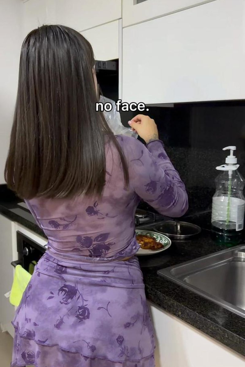 Cooking Dinner - Screenshot 1 of 4 - Big Ass