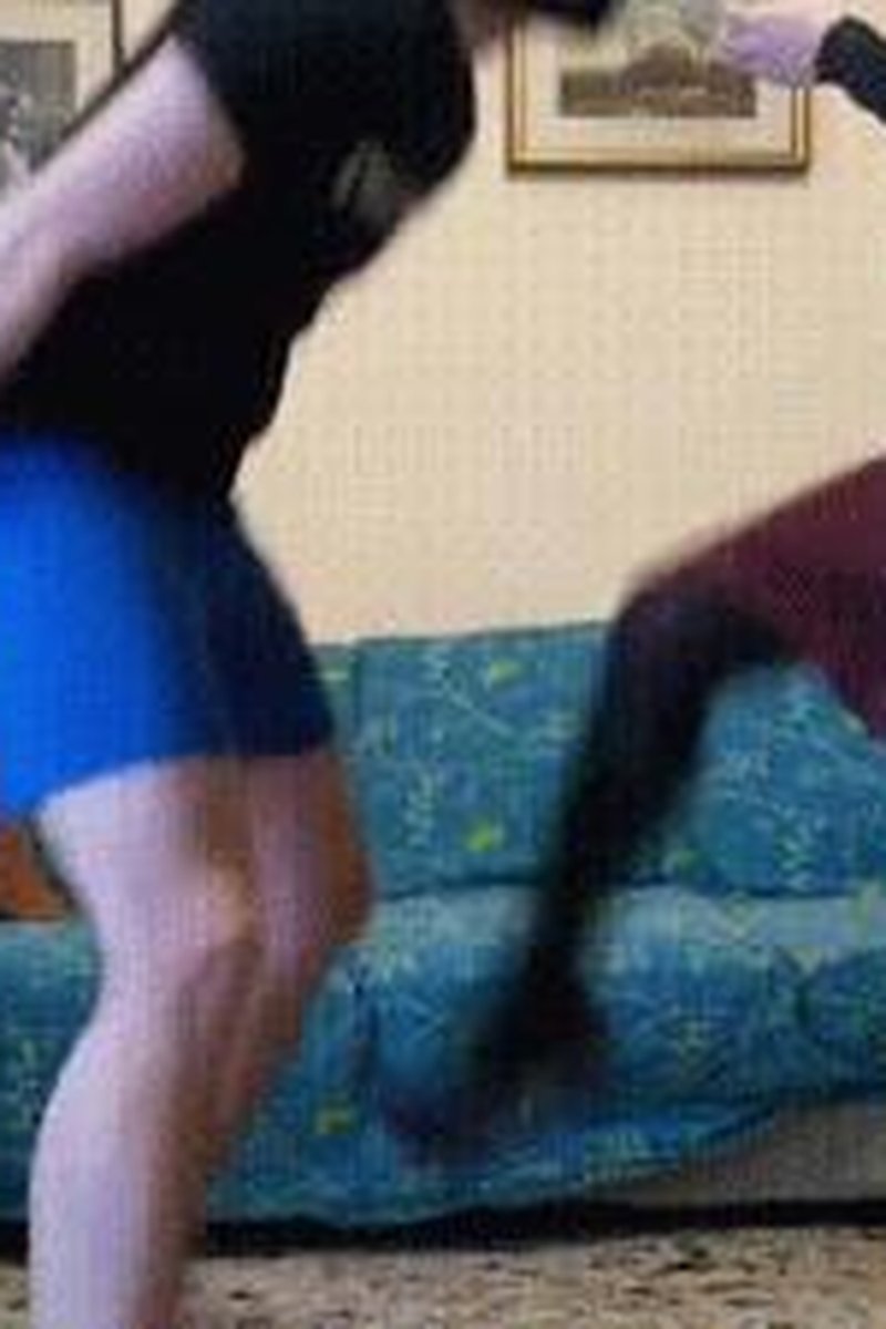 Ballbusting - Screenshot 1 of 4 - Domination