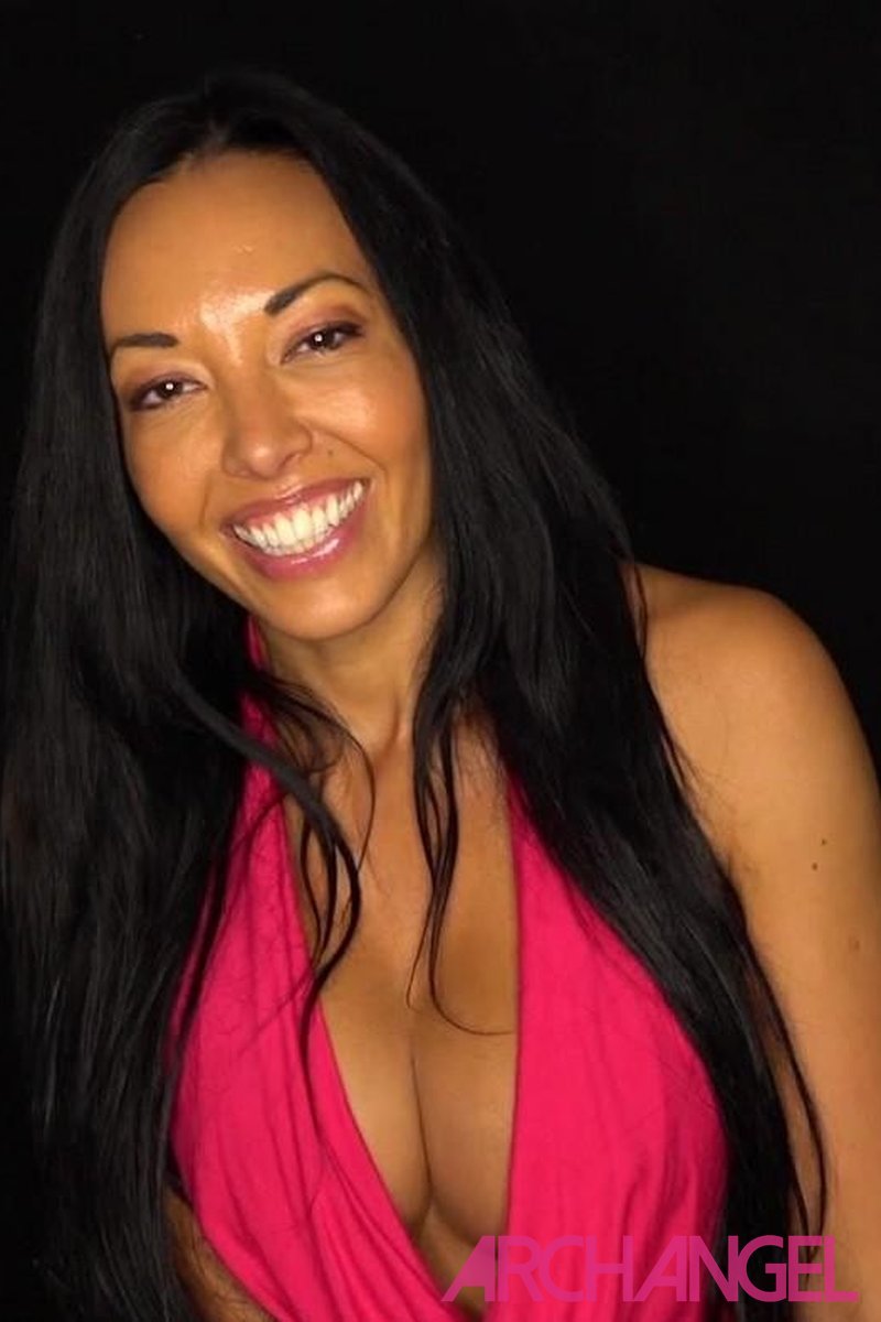 Rio Lee Interview - Screenshot 1 of 4 - Rio Lee