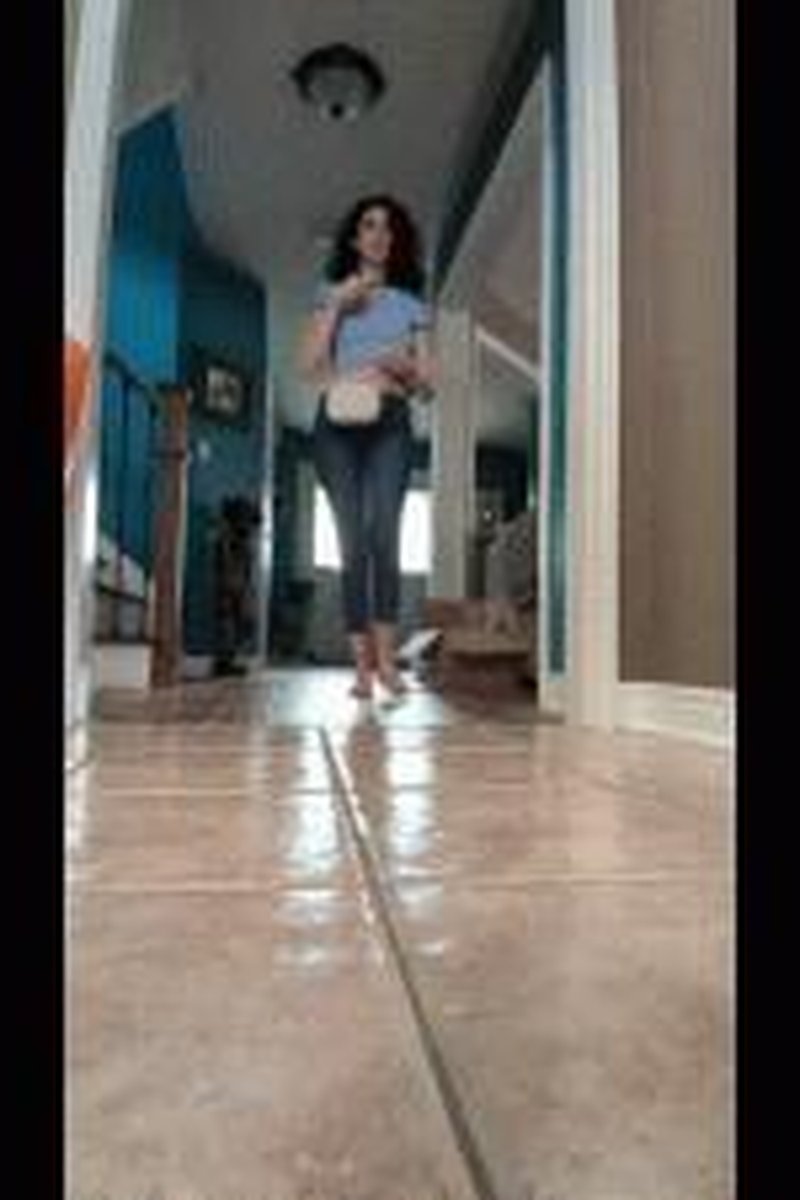 A Bite-Sized Snack - Screenshot 1 of 4 - Barefoot