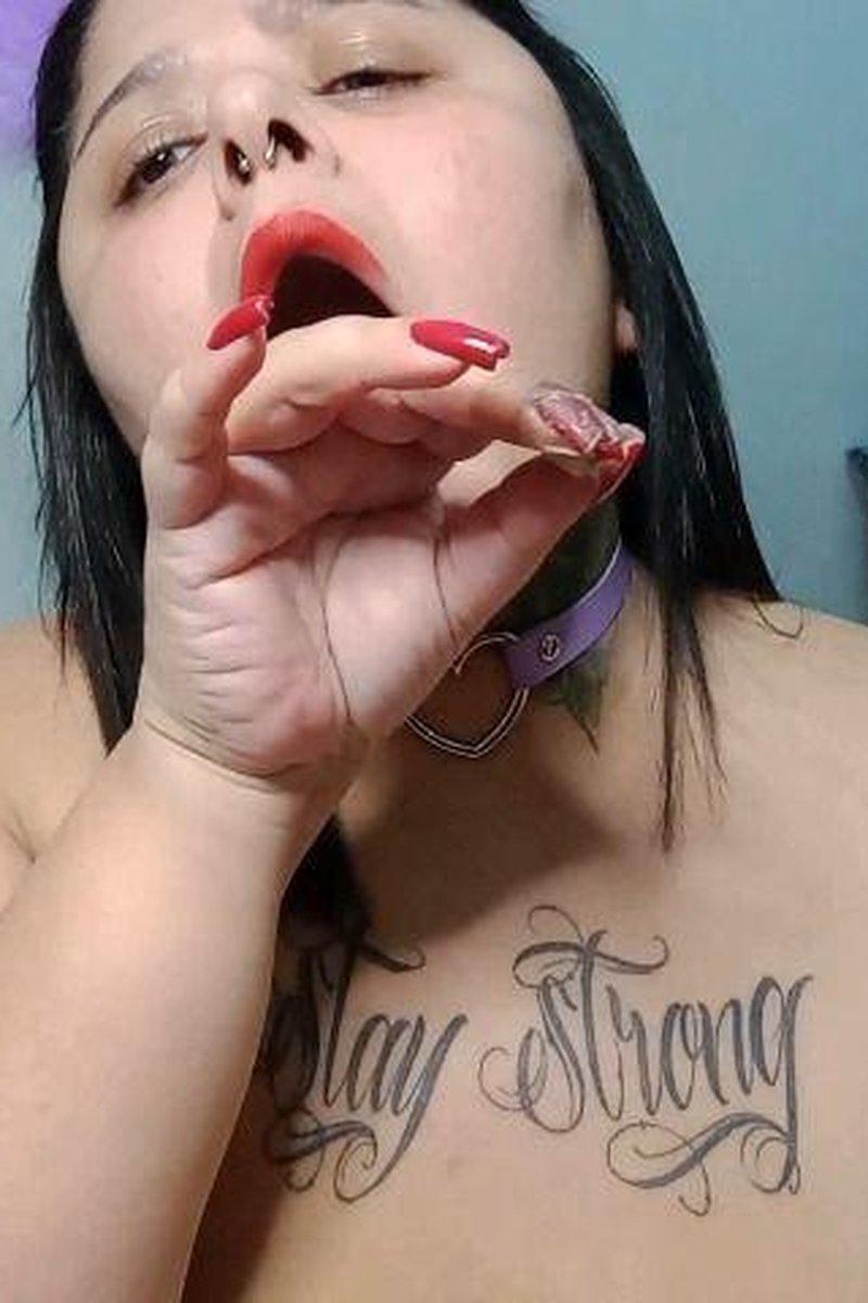 BBW Pet Play - Screenshot 1 of 4 - Amateur