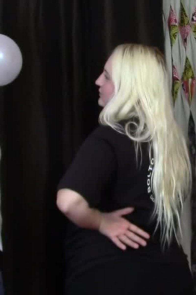 Bubbles And Booty - Screenshot 1 of 4 - Ass Fetish