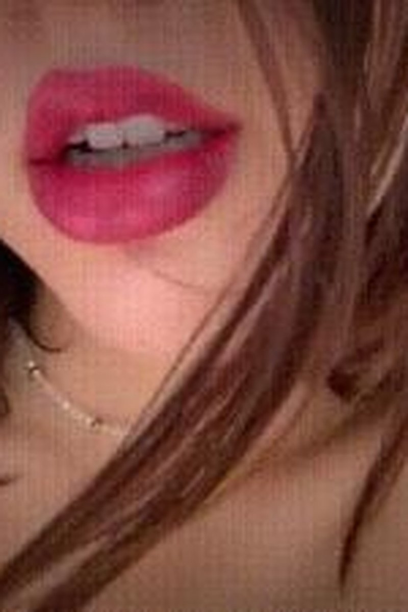 A Personal Message - Screenshot 1 of 4 - Babes