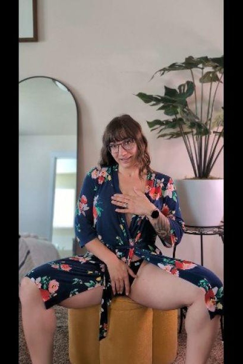 Please Cum Inside Me - Screenshot 1 of 4 - Big Tits