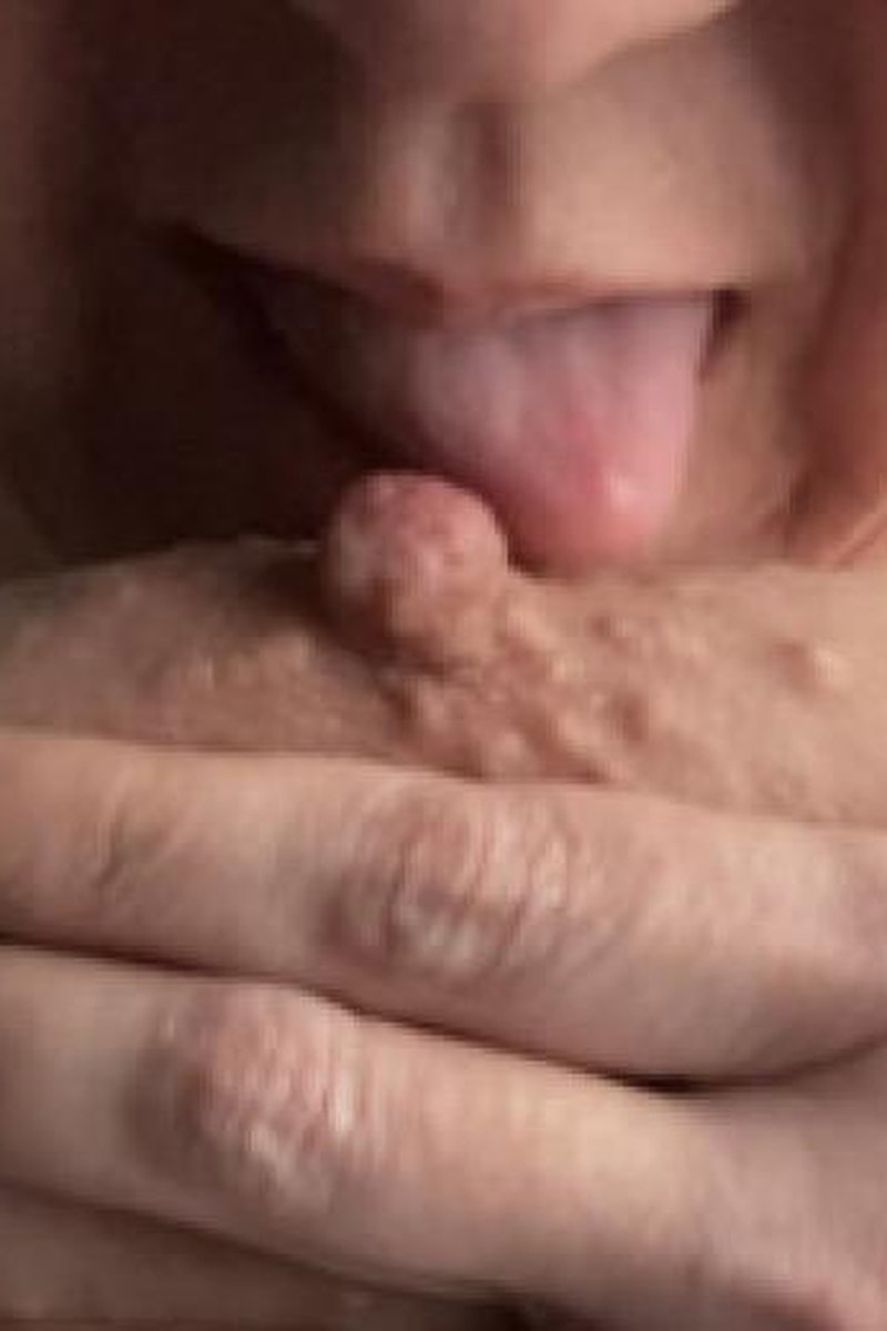 Timed Topless Jumping - Screenshot 1 of 4 - BBW