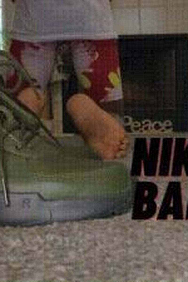 Nike Boot Ballbust - Screenshot 1 of 4 - Boot Slave