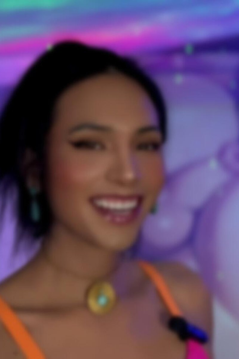 She S Out Again, Searching For That Mouth - Screenshot 1 of 4 - Transgender