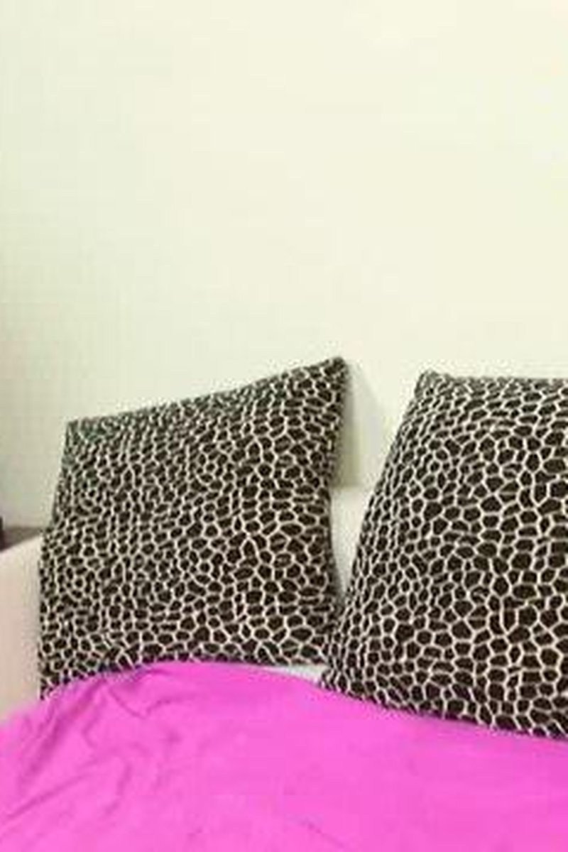 Teaching Niko - Screenshot 1 of 4 - Brown Hair