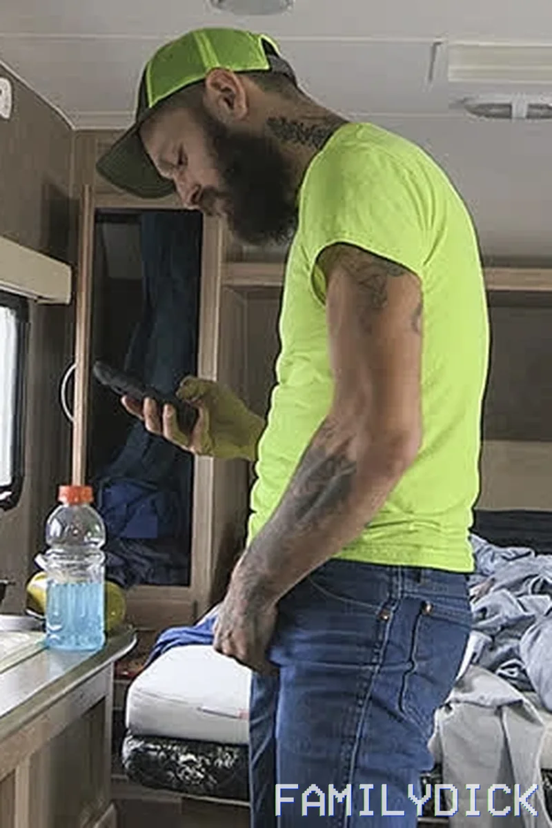 Single Parent - Screenshot 1 of 4 - Matt Muck