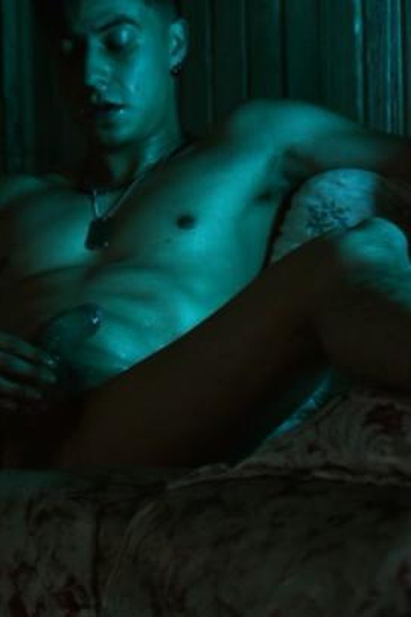 Tarde Azul - Screenshot 1 of 4 - Cumshot