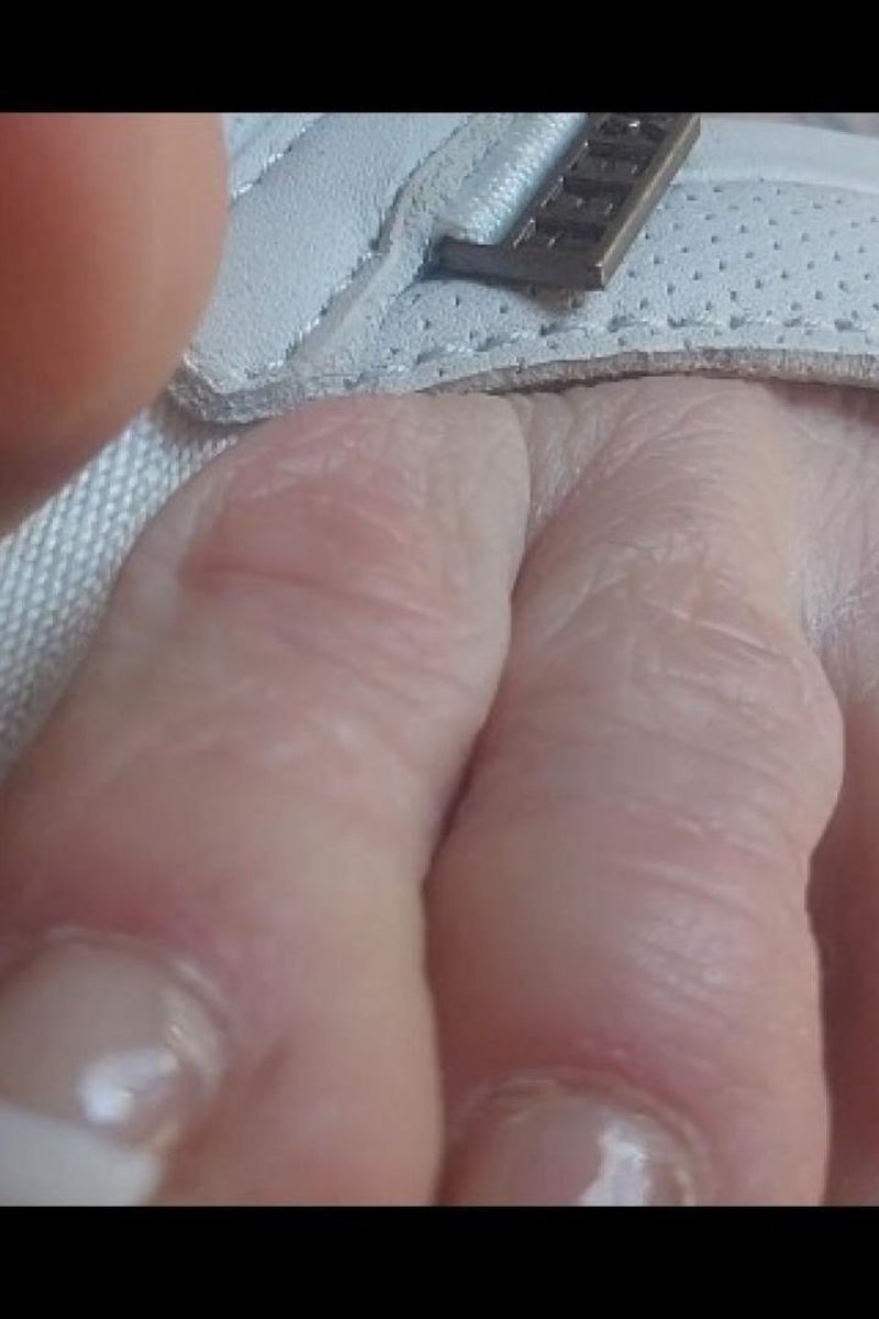 Toe Wiggling - Screenshot 1 of 4 - Foot Fetish