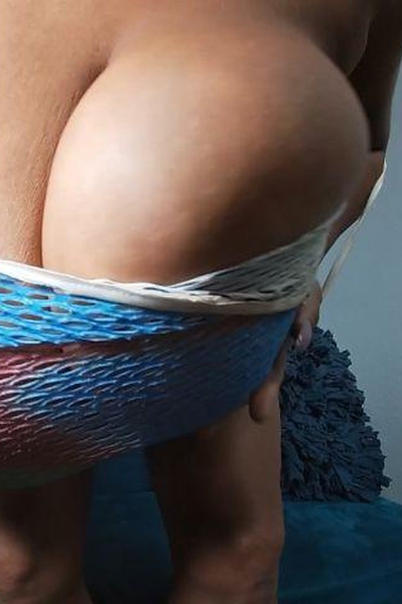 Roxi Red - Screenshot 1 of 4 - Acting
