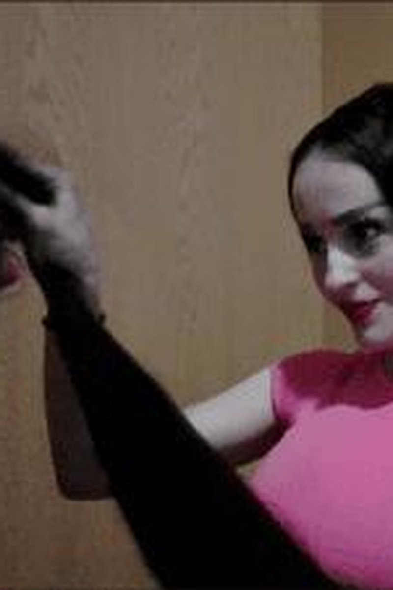 Long Hair Can Be Very Naughty - Screenshot 1 of 4 - Blowjob